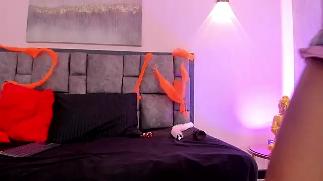 AdelaLust online show from October 31, 6:04 am