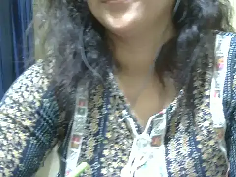 Your cutiepie  online show from November 22, 7:05 pm