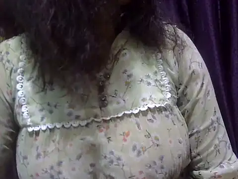 Your cutiepie  online show from June 13, 3:53 pm