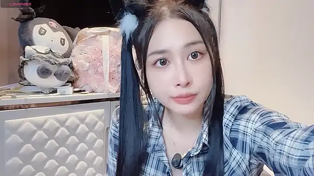 Snapshot of Moonccoi chatting on September 23, 4:49 pm Moonccoi online show from September 23, 4:49 pm