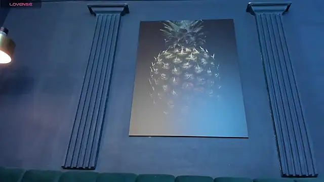 scarlet edwars online show from November 5, 8:36 pm