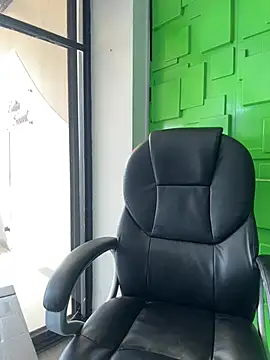 Dulce  Boyd online show from April 18, 7:58 pm