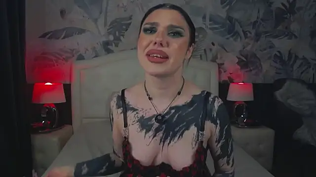 MaeveMoon online show from April 16, 9:14 pm