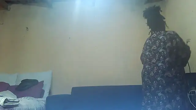 01applebottom online show from December 14, 10:32 am