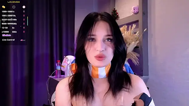 Hisoka akerley online show from July 24, 3:48 am