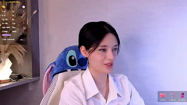 Hisoka akerley online show from July 16, 4:06 am