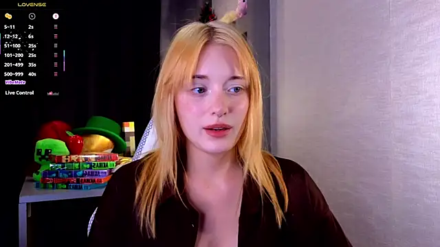 Snapshot of Hisoka_akerley chatting on September 26, 5:21 pm Hisoka akerley online show from September 26, 5:21 pm