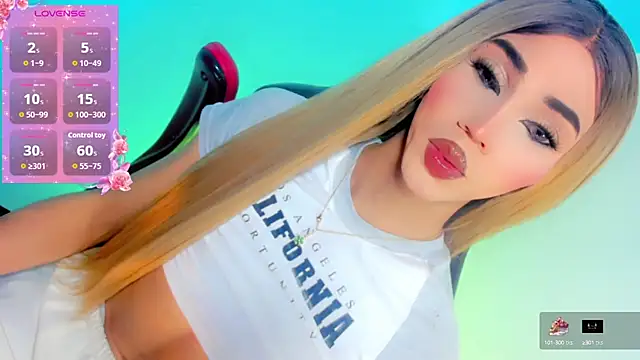 Snapshot of emelly_horny_ chatting on October 14, 7:27 pm emelly horny online show from October 14, 7:27 pm