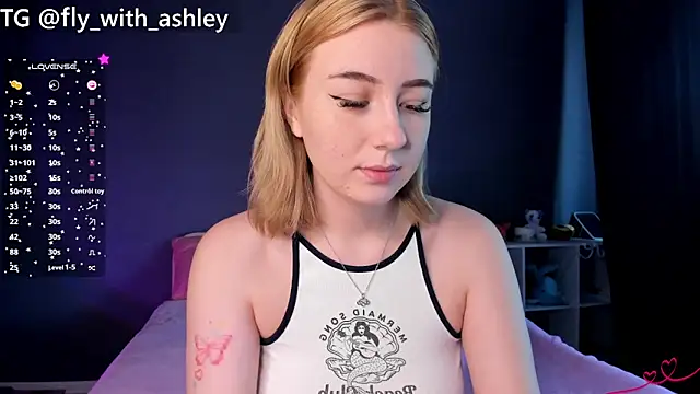 Snapshot of ashley_lovestory chatting on September 13, 6:32 am ashley lovestory online show from September 13, 6:32 am