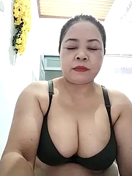 Snapshot of Baby-bigtits2024 chatting on September 29, 10:26 pm Baby-bigtits2024 online show from September 29, 10:26 pm