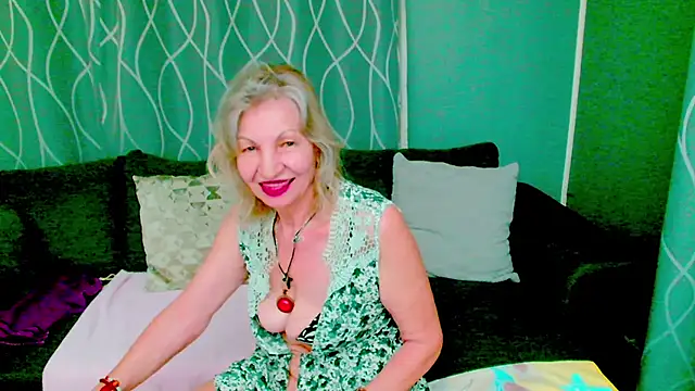 adeleadison online show from October 14, 7:27 pm