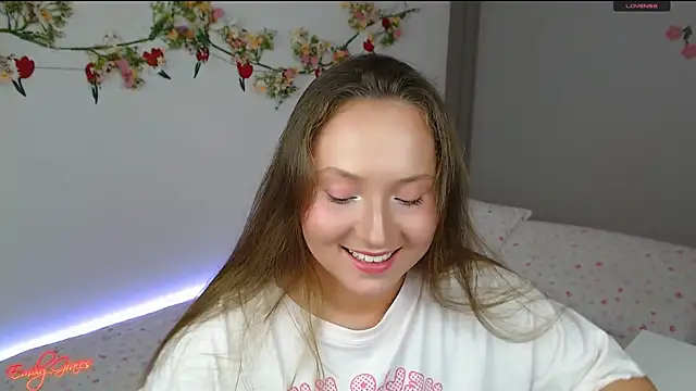 EmilyxxGraces online show from April 16, 10:23 pm