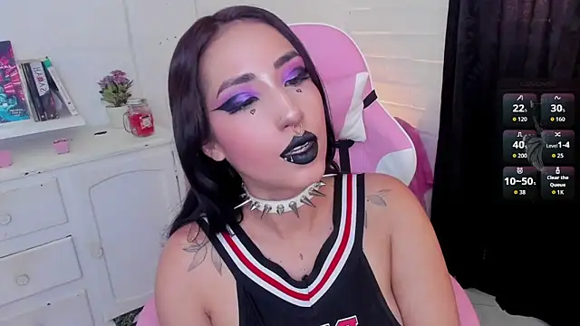 Snapshot of Nyx_Blackmoon chatting on October 3, 3:28 pm Nyx Blackmoon online show from October 3, 3:28 pm