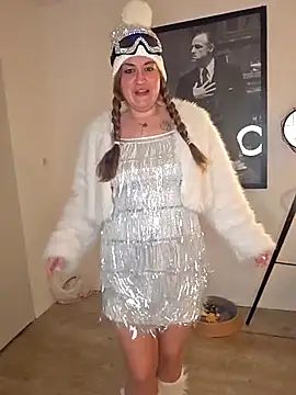 justtess online show from February 15, 7:13 pm