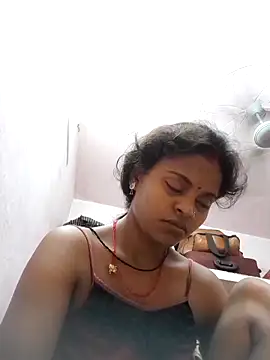 Hot couple493 online show from May 27, 8:39 pm