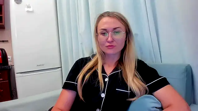 Snapshot of your_Goddess_Eva chatting on September 20, 7:56 pm your Goddess Eva online show from September 20, 7:56 pm