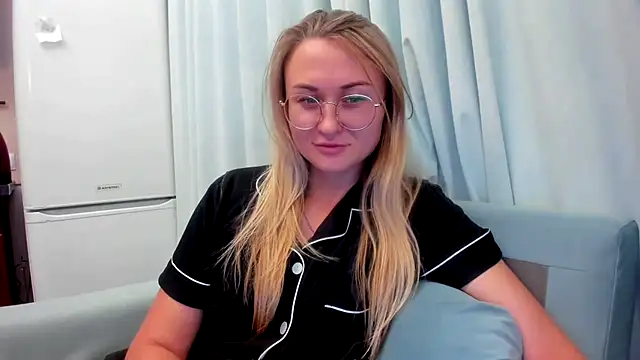 Snapshot of your_Goddess_Eva chatting on September 25, 7:12 pm your Goddess Eva online show from September 25, 7:12 pm