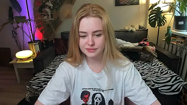 Alexa Pirs online show from March 6, 1:17 pm