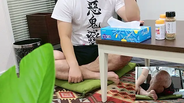 YARASERO-kun online show from November 13, 8:57 am