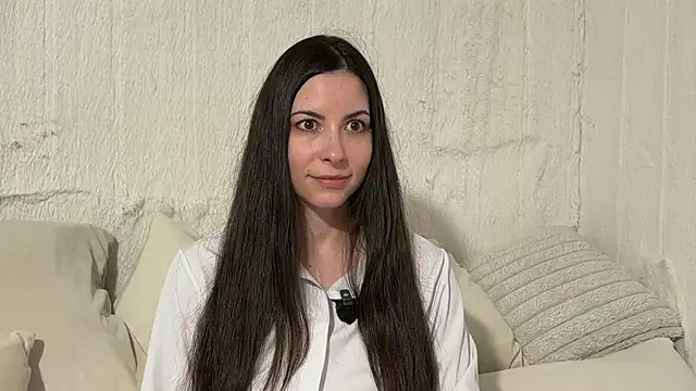 SandraSchon online show from April 23, 6:43 pm