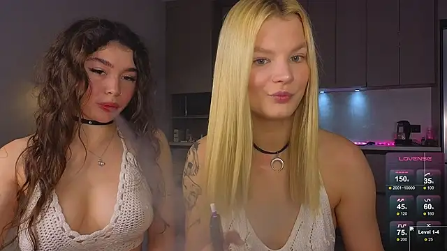 Caroline  Brown online show from June 7, 3:24 am