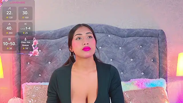 YesyHills online show from March 3, 11:49 am