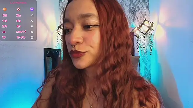 Snapshot of charlotte_bluee chatting on September 12, 7:10 pm charlotte bluee online show from September 12, 7:10 pm