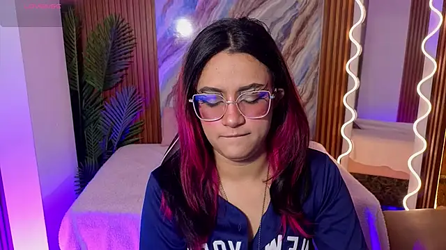 kristen tay online show from June 2, 2:56 am