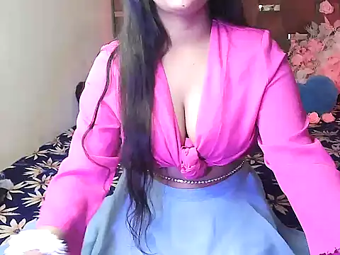 megancatluna online show from September 25, 7:18 am