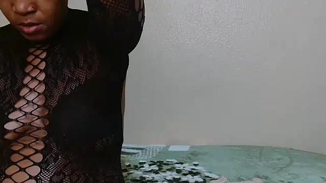 ChloeBab online show from November 5, 8:03 pm