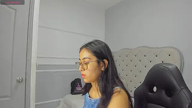 lucelly 15 online show from February 16, 11:32 am