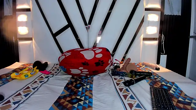 ebony valentina online show from July 30, 1:39 am