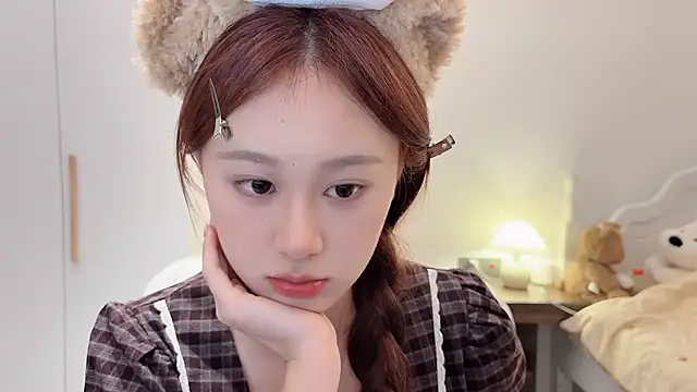 Cassie-20 online show from May 21, 1:31 pm
