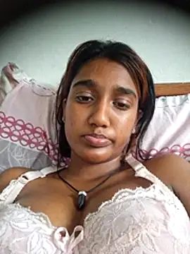 indianpink lips online show from March 15, 9:00 am