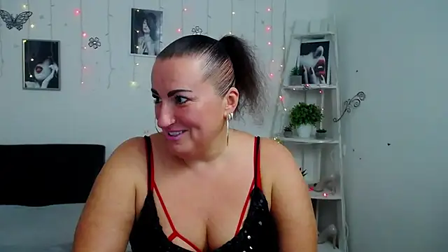 DianaMGG online show from October 14, 5:26 pm