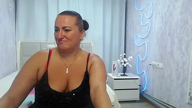 DianaMGG online show from July 28, 5:49 am