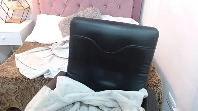 camilah tk online show from September 30, 7:30 pm