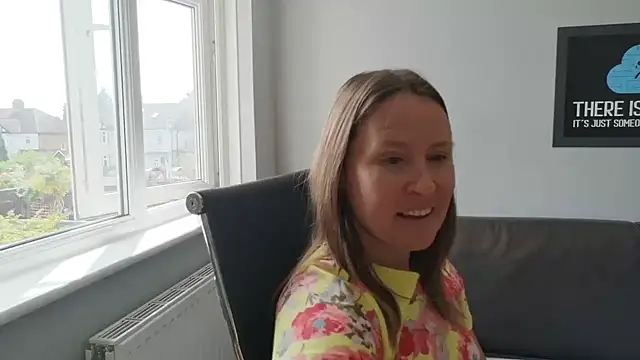 eatmypie69 online show from July 19, 9:22 am