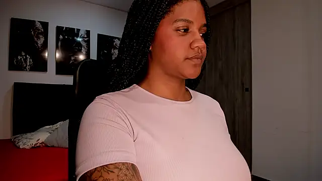 Snapshot of ZahraRose chatting on September 25, 7:23 pm ZahraRose online show from September 25, 7:23 pm