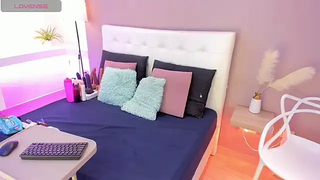 AdaBenneth online show from March 16, 5:32 am