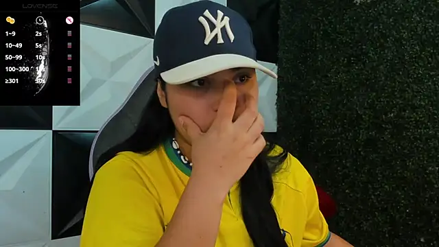 melany rouse18 online show from March 24, 5:13 am