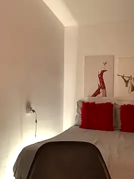 Dahiana Giil online show from November 25, 8:05 am