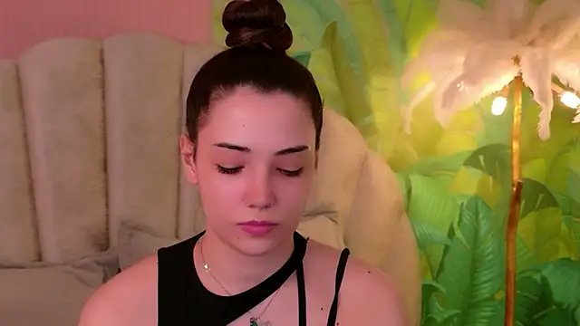 Alice Deleon online show from June 7, 11:17 am