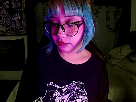 Snapshot of blue_katt chatting on September 29, 10:04 pm blue katt online show from September 29, 10:04 pm