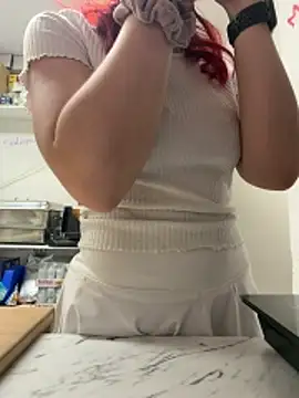 sexymelli18 online show from June 16, 8:48 am