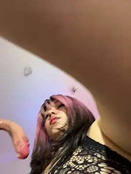 Emma Winslow online show from July 23, 9:39 am