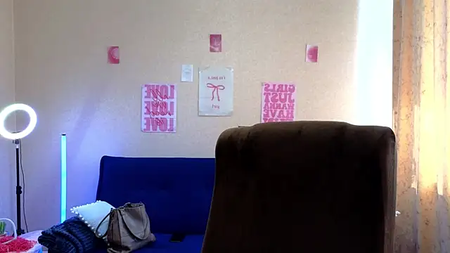 Sandra Snowflake online show from July 21, 12:17 pm