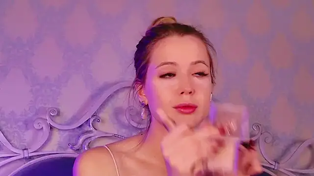 Snapshot of BECKI_VRES chatting on October 17, 8:56 pm BECKI VRES online show from October 17, 8:56 pm