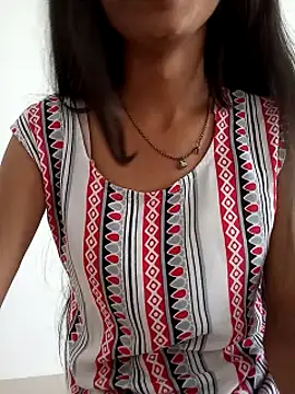 Snapshot of yourslady_ chatting on October 3, 7:57 am yourslady  online show from October 3, 7:57 am