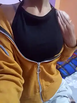 Snapshot of yourslady_ chatting on October 29, 2:53 pm yourslady  online show from October 29, 2:53 pm